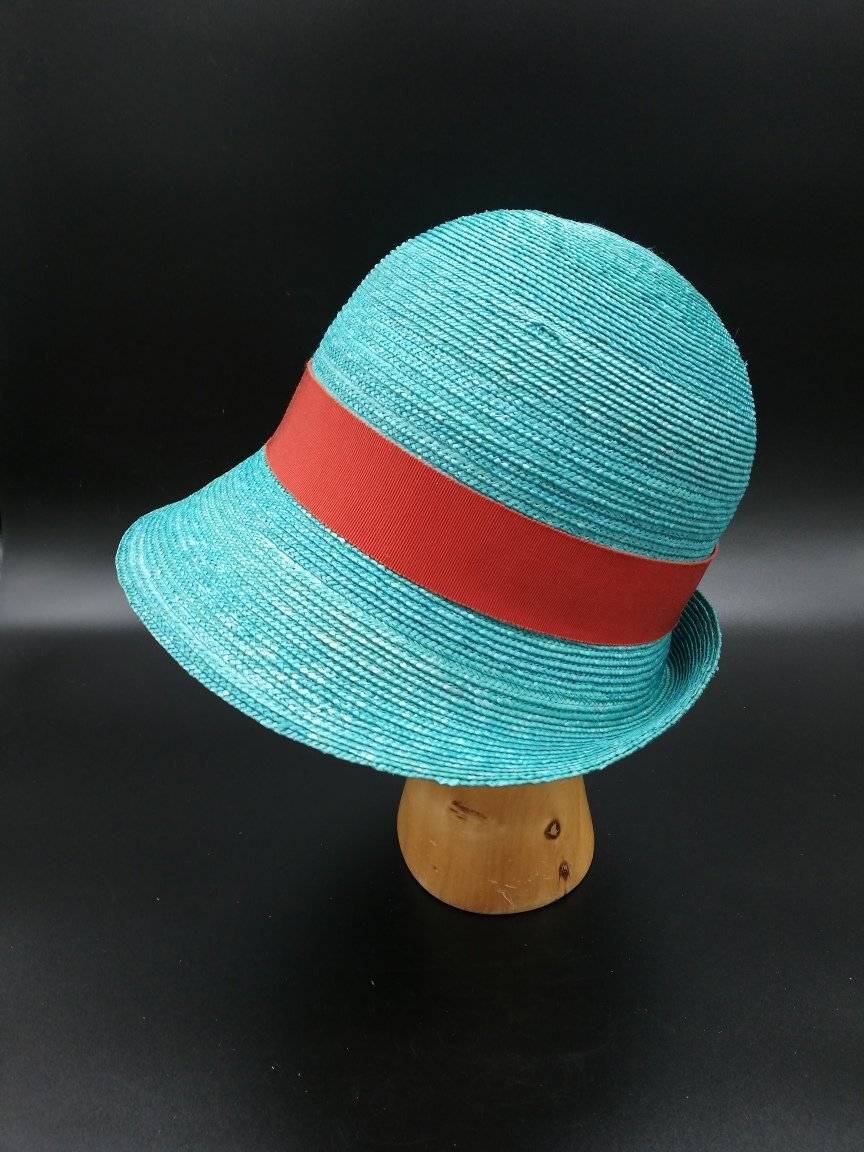 De L'Autre Cote Du Miroir-Chapeaux-Châteauroux-11.1