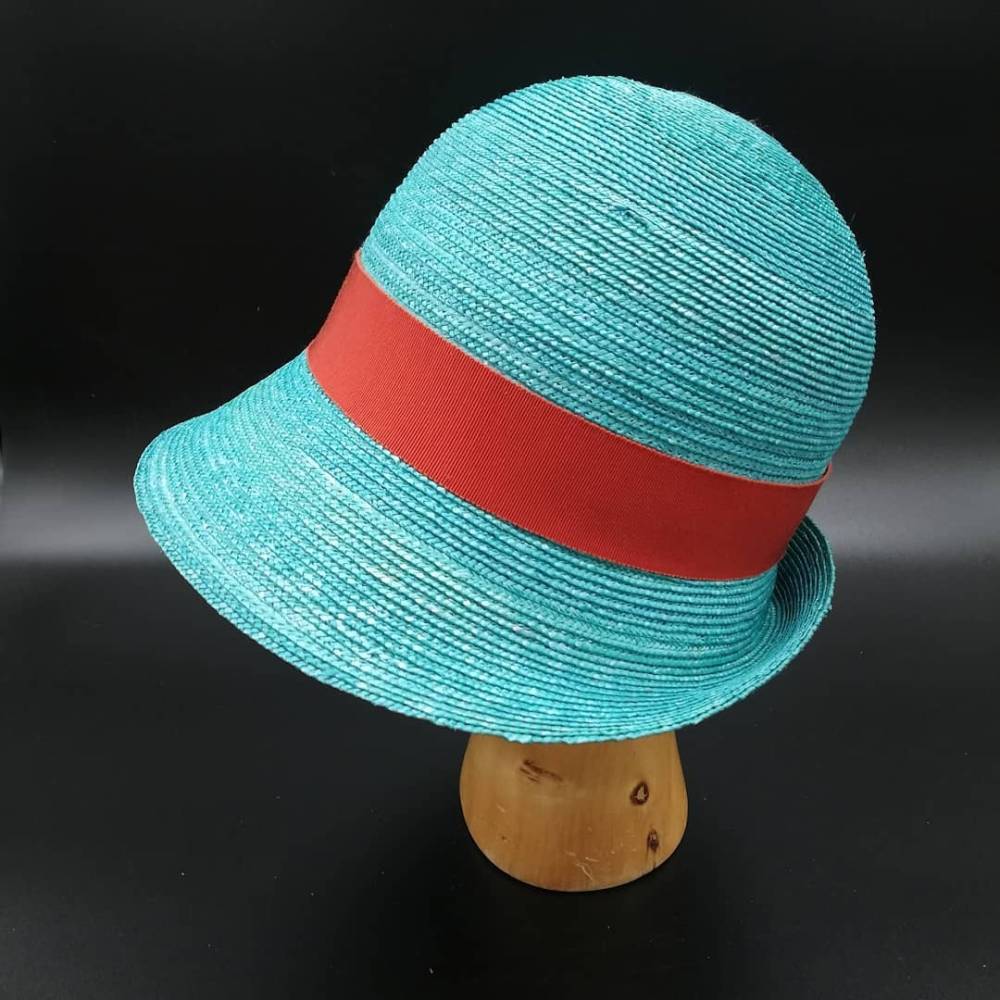 De L'Autre Cote Du Miroir-Chapeaux-Châteauroux-11.2