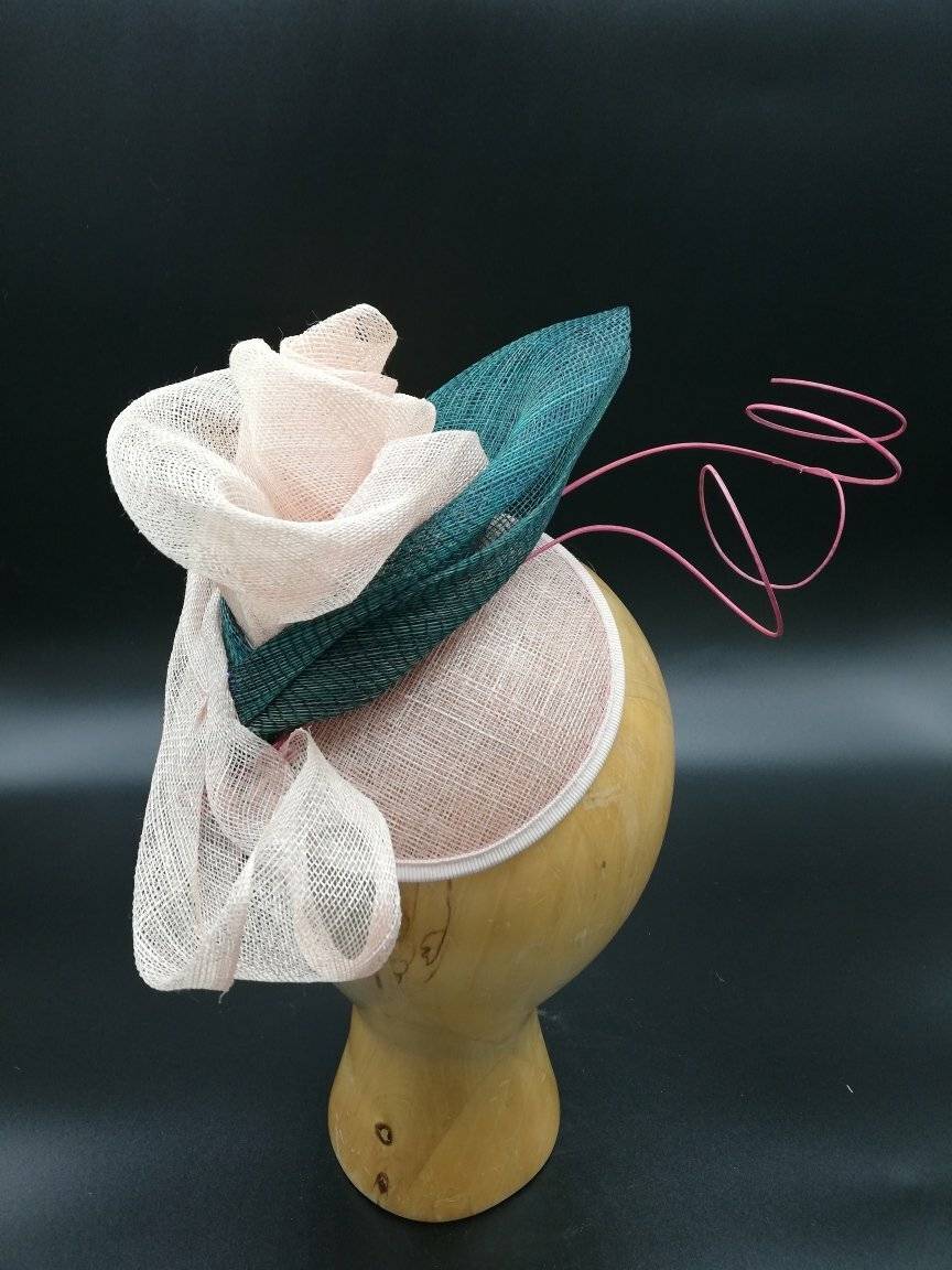 De-L'Autre-Cote-Du-Miroir-Chapeaux-Châteauroux(c29.3)