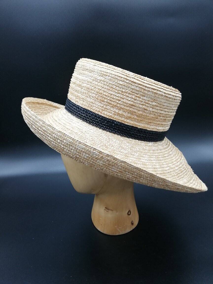 De L'Autre Cote Du Miroir-Chapeaux-Châteauroux-10.3